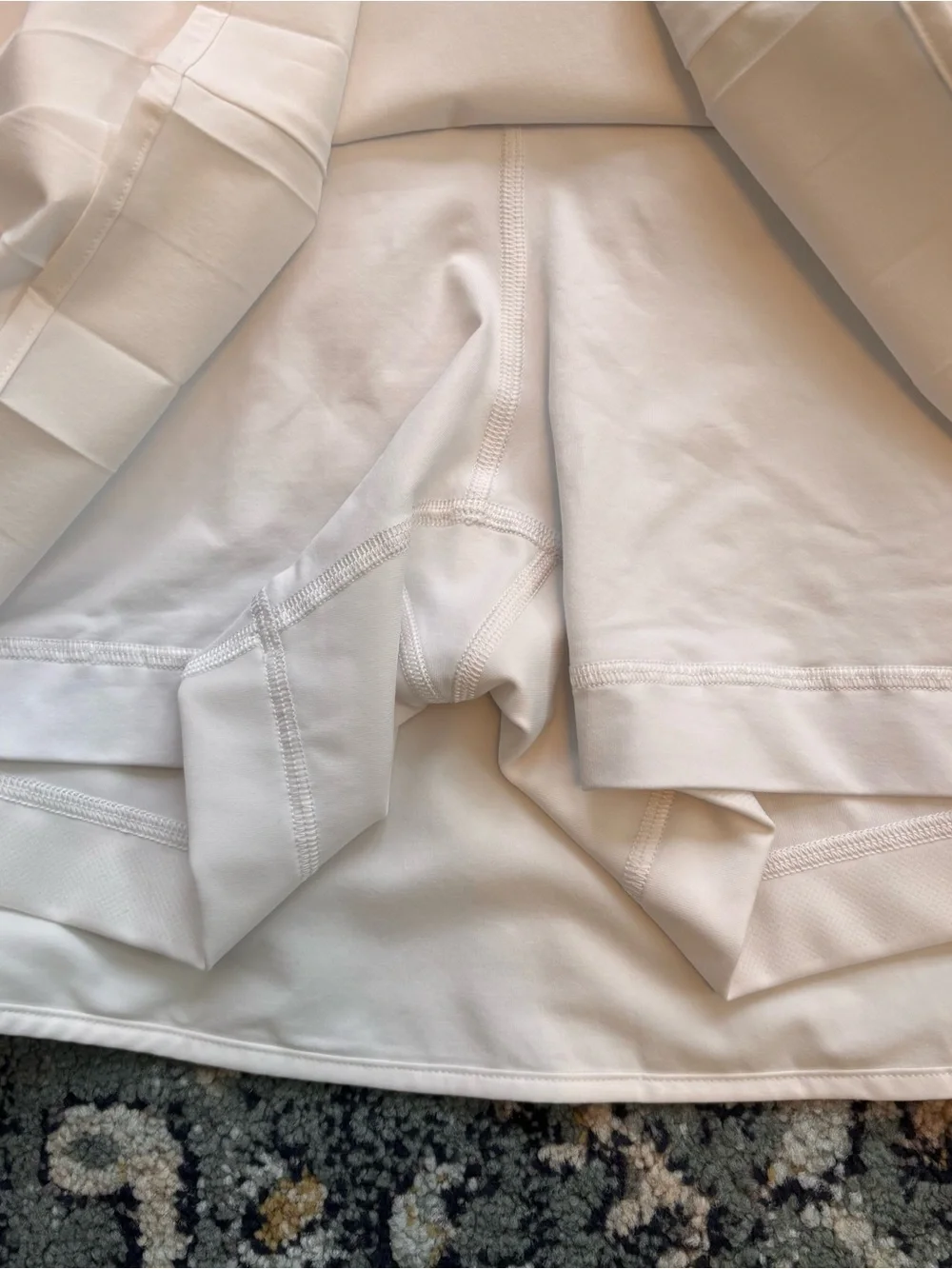 Lululemon Side Pleat High Rise Tennis Skirt in White Sz 10